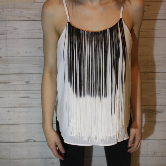 🌹BOUTIQUE🌹B+W ombré fringe chiffon top - Picture 2 of 8